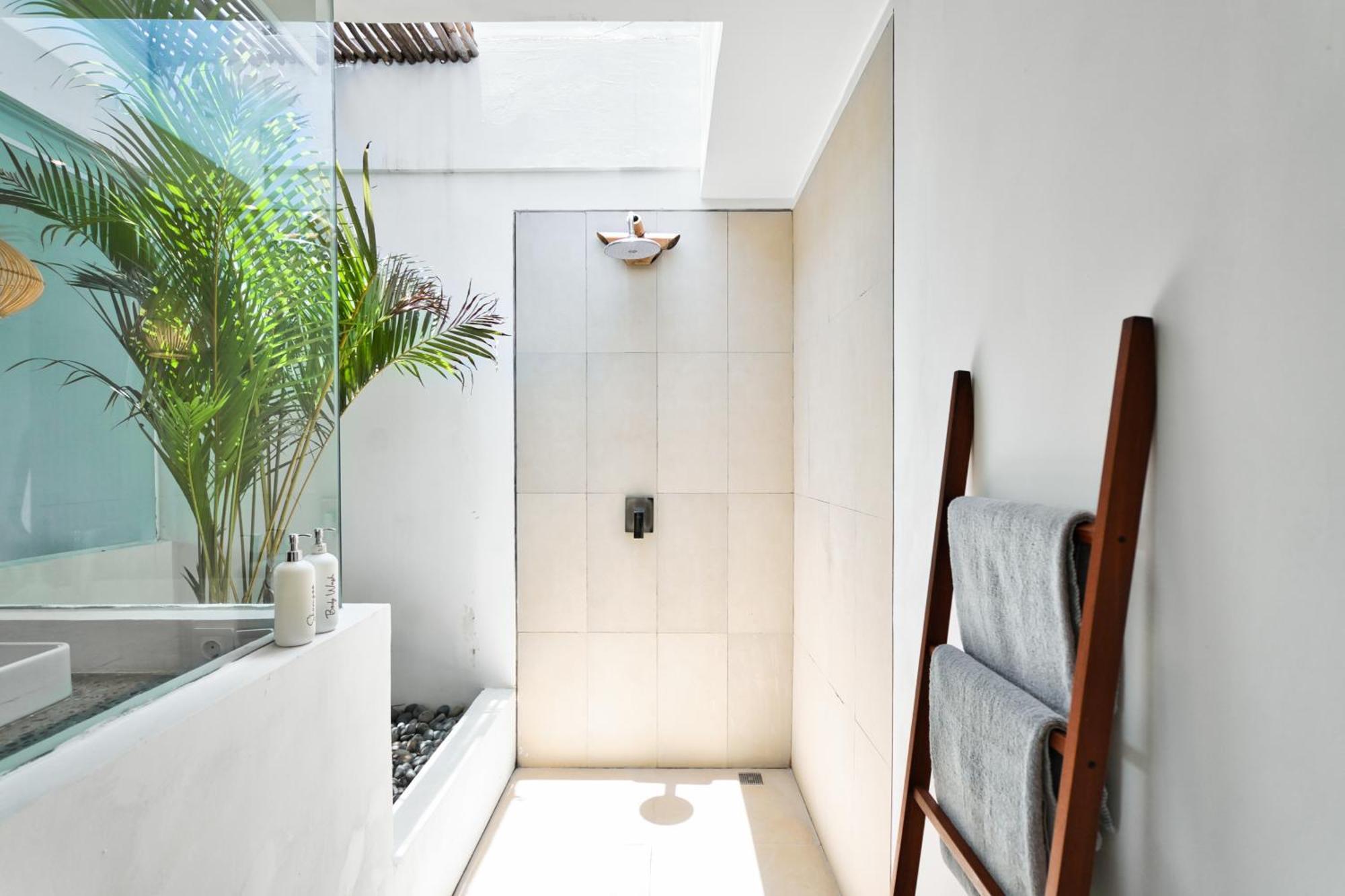 Octo 6 Villa By Betterplace Canggu Exterior foto